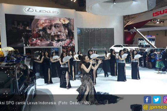 SPG Lexus Tampilkan Koreo Megah Budaya Indonesia - JPNN.COM
