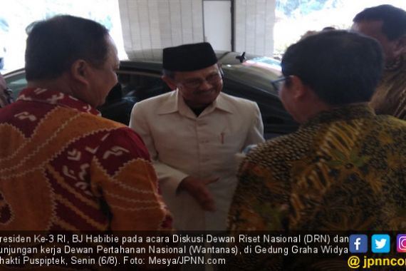 Habibie: Jangan Mengutak-atik Lagi Dasar Negara Indonesia - JPNN.COM
