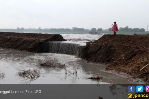 Tanggul Lapindo Jebol, Sementara Ungsikan Warga Lansia - JPNN.COM