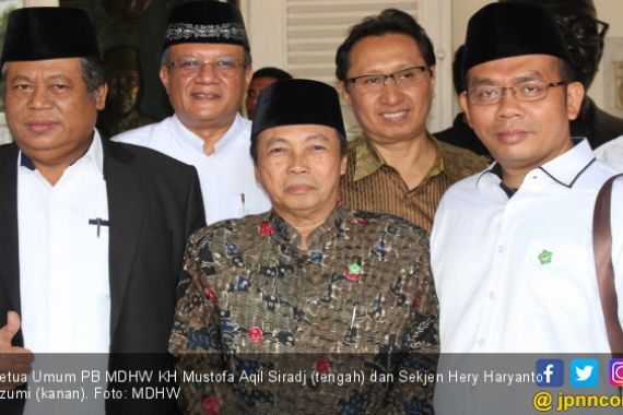 Tulus Mendukung, Ketum dan Sekjen MDHW Antar Jokowi-Ma'ruf - JPNN.COM