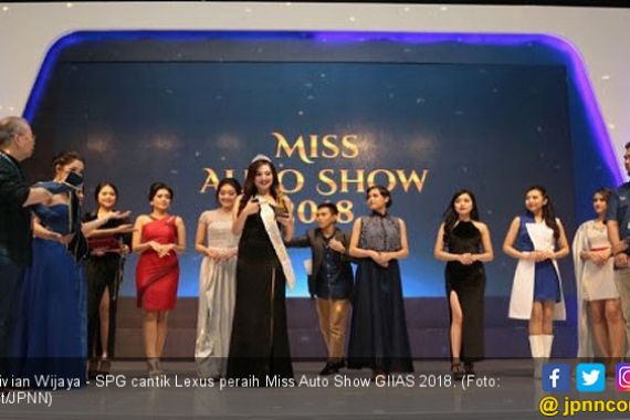 SPG Cantik Peraih Miss Auto Show 2018 Kebelet SUV - JPNN.COM