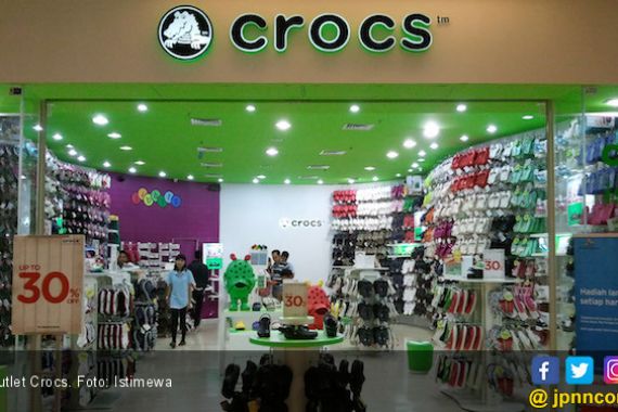 Crocs Tutup 2 Pabrik dan 132 Toko, Bangkrut? - JPNN.COM