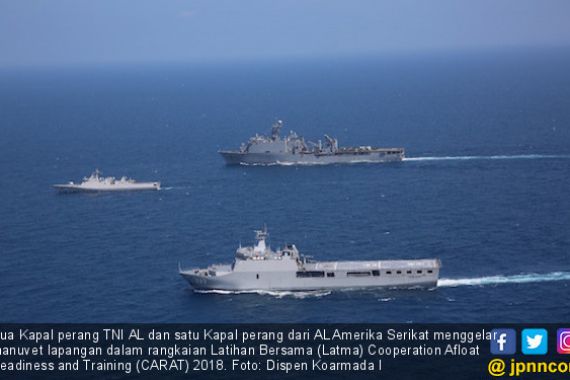 Manuver Kapal Perang TNI AL dan AS Ini Bikin Lawan Takut - JPNN.COM