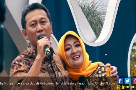 Hangat, Istri Bupati Kebumen Nonaktif Masuk Bursa Cawabup - JPNN.COM