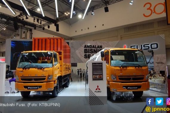 KTB Donasikan Mitsubishi Fuso Dump Truck untuk Keperluan Sosial ACT - JPNN.COM