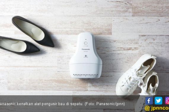 Keren! Alat Ini Bisa Usir Bau di Sepatu - JPNN.COM