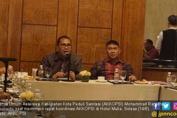 Walkot Makassar Danny Pomanto Gagas City Sanitation Summit - JPNN.COM