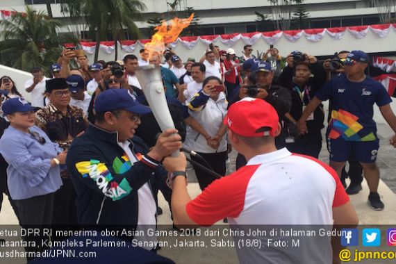 Setelah Menerima Obor Asian Games, Bamsoet: Indonesia Juara! - JPNN.COM