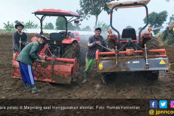 Alsintan Tekan Biaya Olah Tanah Cabai Hingga 90 Persen - JPNN.COM
