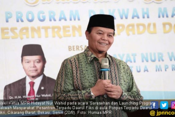 HNW: Rakyat Indonesia Harus Meneladani Para Pahlawan Bangsa - JPNN.COM