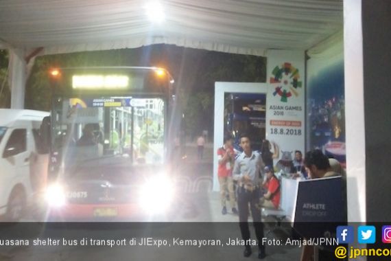 Awak Media Protes Pelayanan Transportasi Asian Games 2018 - JPNN.COM