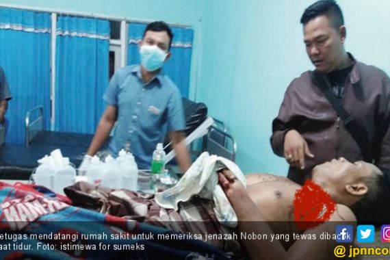 Leher Pria Ini Dibacok Saat Tidur di Samping Istrinya - JPNN.COM