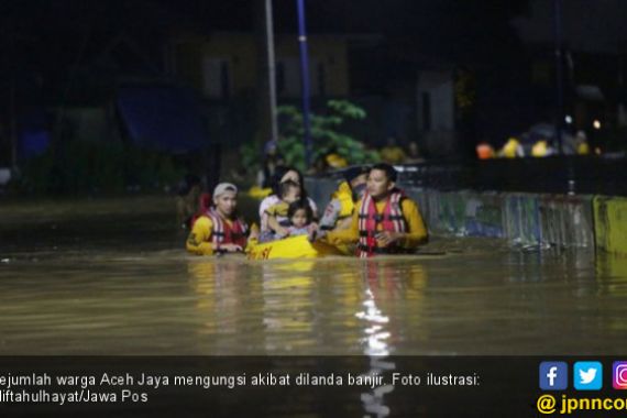 162 KK Korban Banjir di Sapek Langsung Rasakan Bantuan Pemda - JPNN.COM