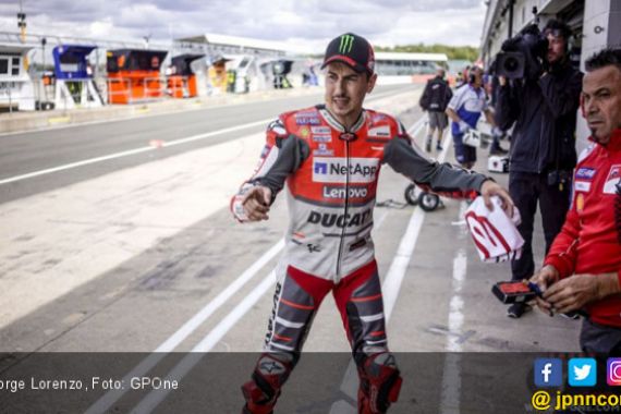 Jorge Lorenzo Start Paling Depan di MotoGP Inggris - JPNN.COM