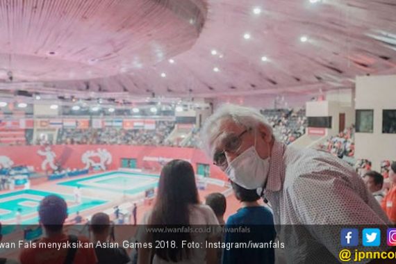 Iwan Fals Bersorak Beri Dukungan pada Atlet Karate Indonesia - JPNN.COM