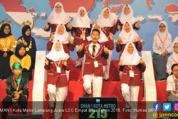 SMAN I Kota Metro Lampung Juara LCC Empat Pilar Tahun 2018 - JPNN.COM
