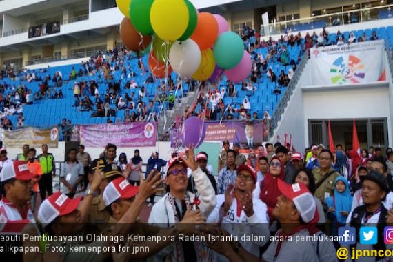 Ribuan Warga Balikpapan Hadiri Pembukaan Piala Menpora U-12 - JPNN.COM