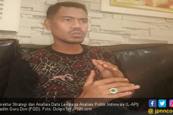 Kasihan, Orang di Lingkungan Istana Melemahkan Jokowi - JPNN.COM