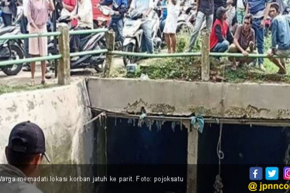 Tergelincir saat Buang Air Kecil, Jhon Hanyut Terbawa Arus - JPNN.COM