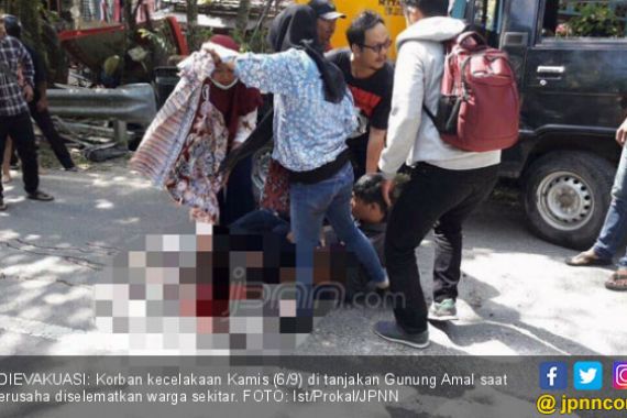 Kecelakaan Maut! Hendak Salip Truk, Rano Dilindas Pikap - JPNN.COM