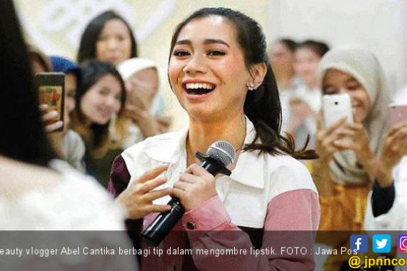 Kulit Sawo Matang Cocok Pakai Ungu - JPNN.COM