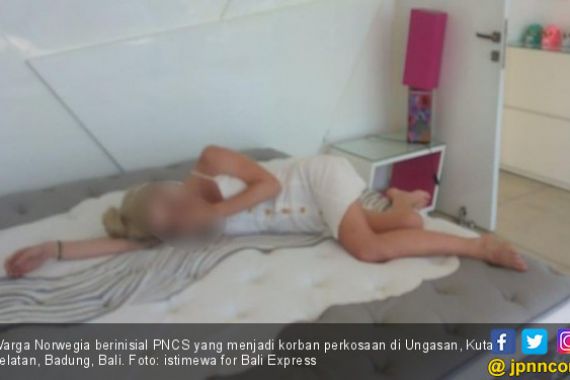 Tidur Tanpa Busana, Cewek Norwegia Diperkosa Pegawai Vila - JPNN.COM