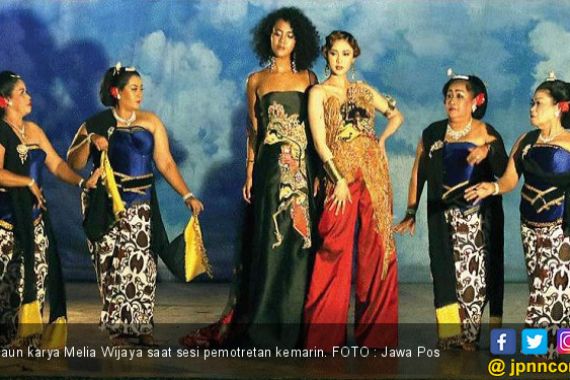 Inspirasi Wayang di Panggung Paris Fashion Week - JPNN.COM
