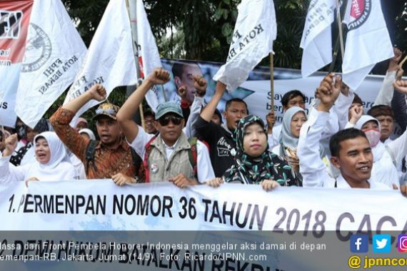 Ini Tiga Tuntutan Massa Honorer - JPNN.COM