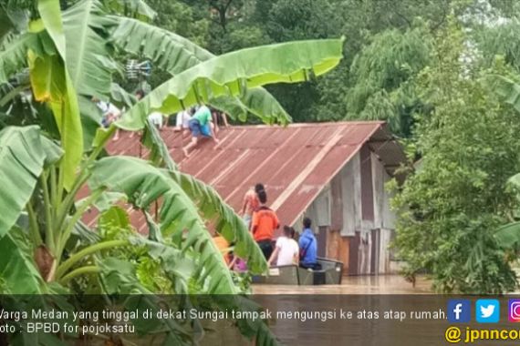 Banjir, Ratusan Rumah Terendam di Medan, Warga Mengungsi - JPNN.COM