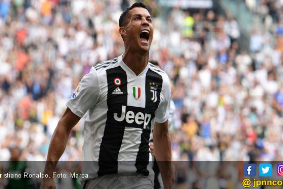 Cristiano Ronaldo Tantang Lionel Messi Main di Serie A - JPNN.COM