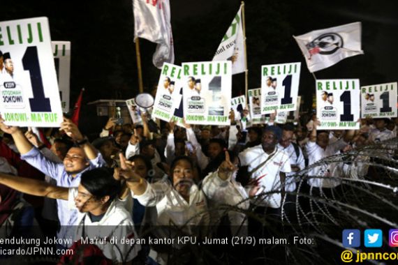 Ini Makna Jokowi - Ma'ruf Start dari Tugu Proklamasi ke KPU - JPNN.COM