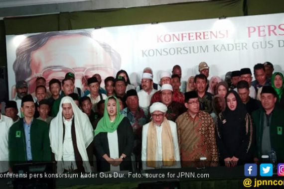 Keluarga Gus Dur Dukung Jokowi, Kecuali Ibu Sinta Nuriyah - JPNN.COM