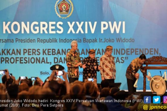 Jokowi Minta Pemilik Media Perhatikan Kesejahteraan Wartawan - JPNN.COM