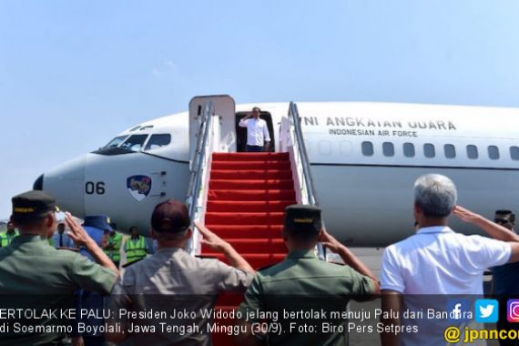 Pray for Sulteng, Jokowi Naik Pesawat TNI AU Menuju Palu - JPNN.COM