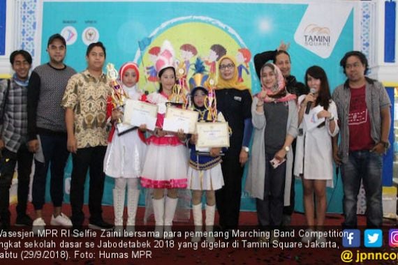SD Kemala Bhayangkari Cipinang Rebut Piala Ketua MPR - JPNN.COM