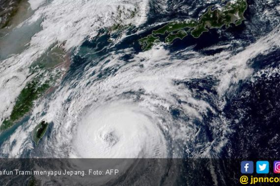 Badai Trami Menyapu Jepang, Jutaan Orang Dievakuasi - JPNN.COM