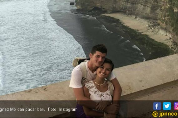 Liburan ke Bali, Agnez Mo Pamer Anting Seharga Rp 1,3 Miliar - JPNN.COM