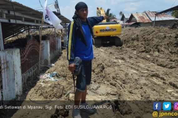 Edi Temukan Ayah dan Adiknya Berpelukan, tak Bernyawa - JPNN.COM