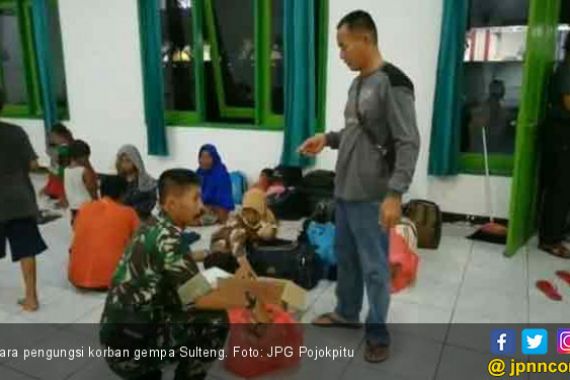 Pengungsi Gempa Palu Tak Punya Uang untuk Pulang Kampung - JPNN.COM