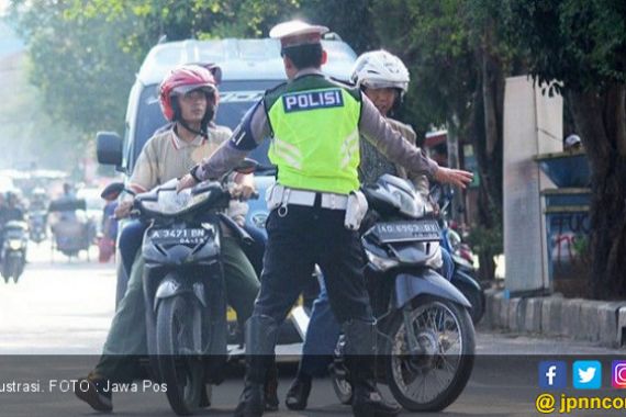 Kalangan ini yang Banyak Ditilang Polisi Surabaya - JPNN.COM