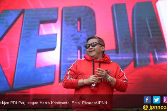Hasto: Prabowo Menepuk Air di Dulang Tepercik Muka Sendiri - JPNN.COM