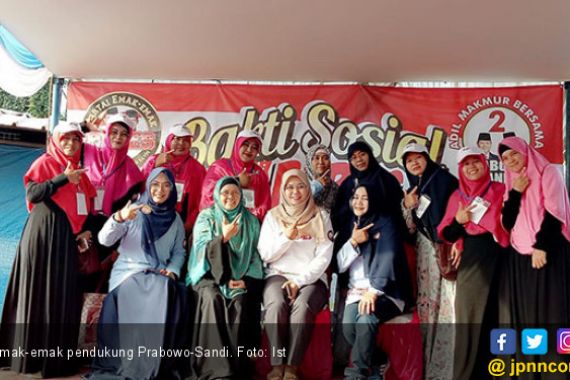 Kumpulan Emak-Emak ini Pilih Prabowo-Sandi Dibanding Jokowi - JPNN.COM