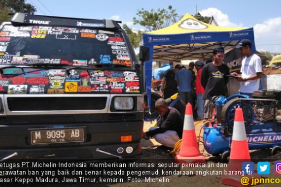 Michelin Safety on The Road Sasar Pasar di Madura - JPNN.COM