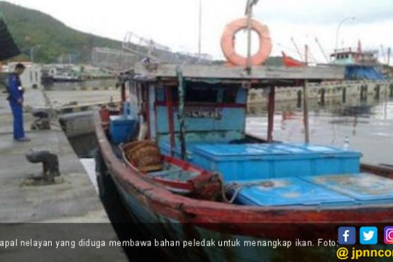 Polair Polda Sumut Tangkap 8 Nelayan Lantaran Bawa Bom Ikan - JPNN.COM