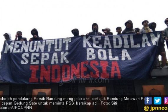Bandung Melawan, Suporter Persib Ajukan 5 Tuntutan ke PSSI - JPNN.COM