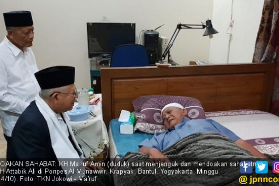 Ma'ruf Amin Panjatkan Doa demi Kesembuhan Kiai Attabik Ali - JPNN.COM