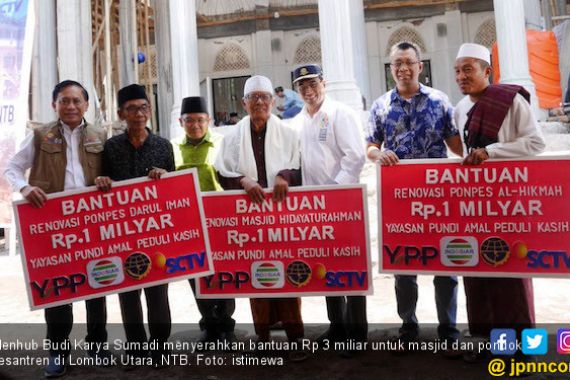 Menhub Serahkan Bantuan Rp 3 Miliar untuk Masjid dan Ponpes - JPNN.COM