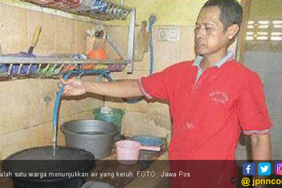 Pipa Bocor, Air PDAM jadi Keruh dan Bau - JPNN.COM