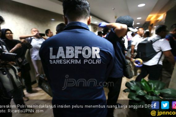 Gedung DPR Bakal Dilapisi Kaca Anti Peluru? - JPNN.COM