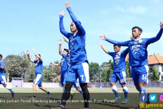 Liga 1 2018: Tertinggal 4 Angka, Mampukah Persib Juara? - JPNN.COM